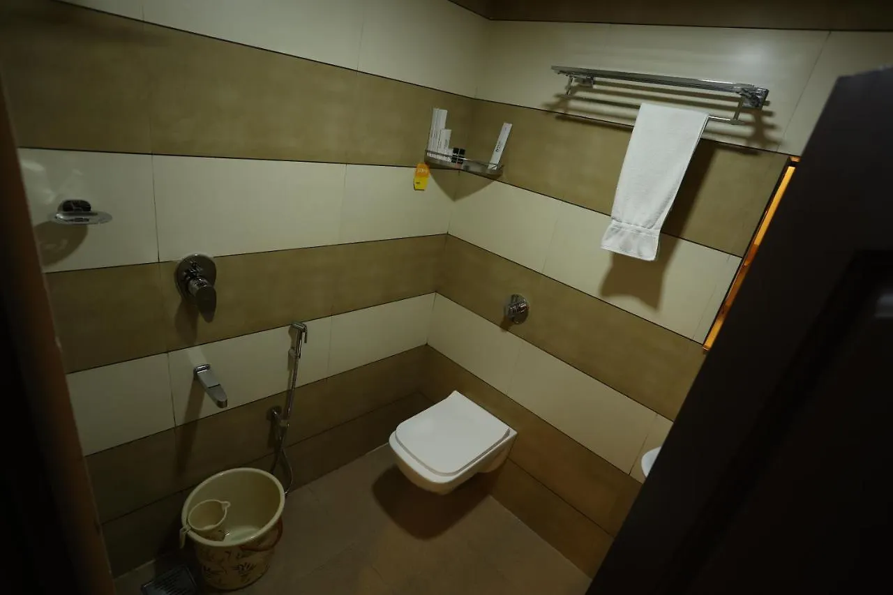 *** Hotel Balaji Regency Kanhangad Kannangad India