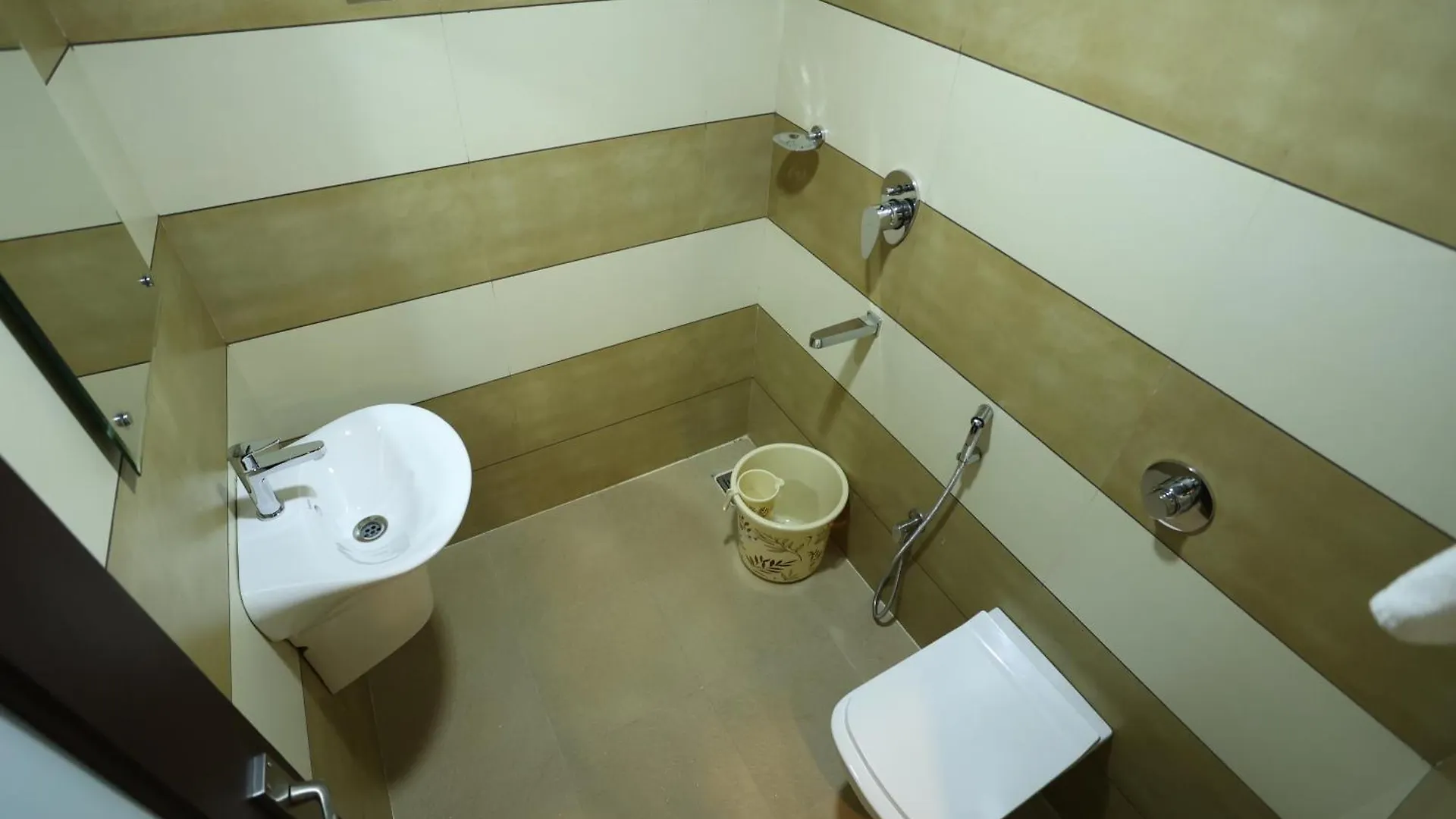 Hotel Balaji Regency Kanhangad Kannangad