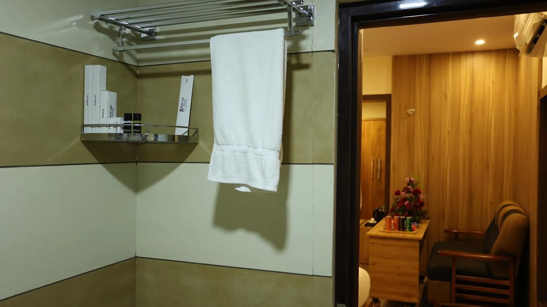 Balaji Regency Kanhangad Kannangad Hotel