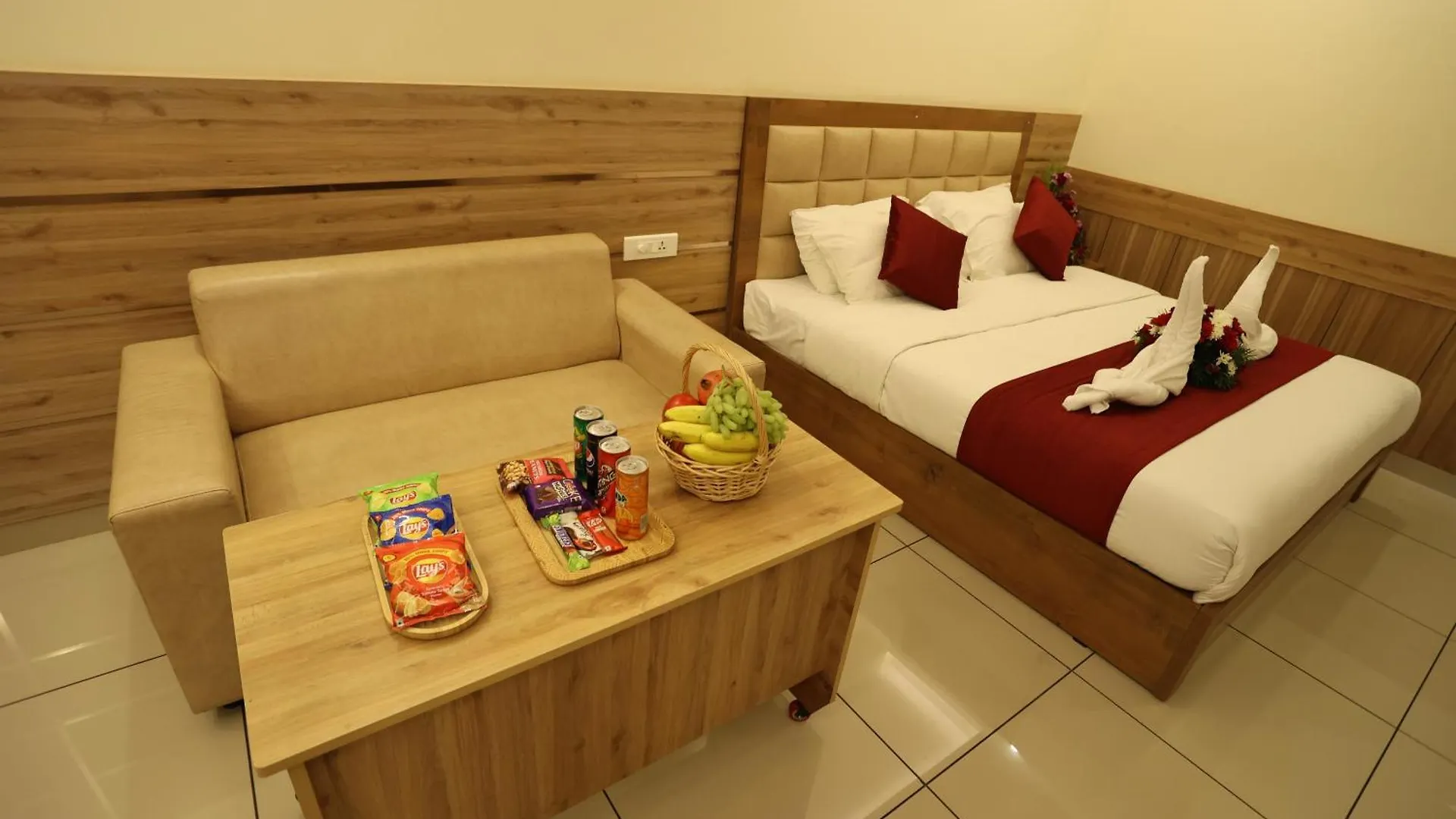 Balaji Regency Kanhangad Kannangad Hotel